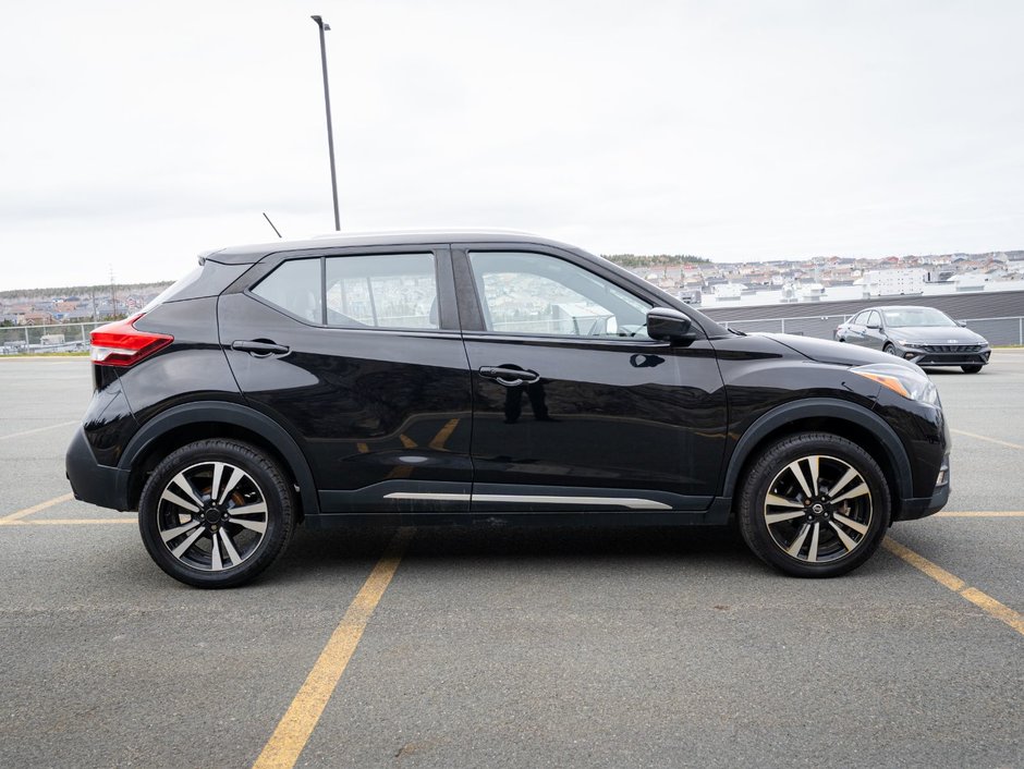 2019 Nissan Kicks SR