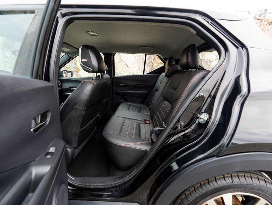 2019 Nissan Kicks SR