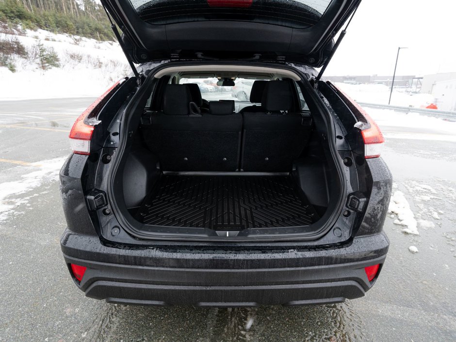 2022 Mitsubishi ECLIPSE CROSS ES