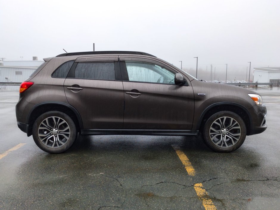 2016 Mitsubishi RVR GT