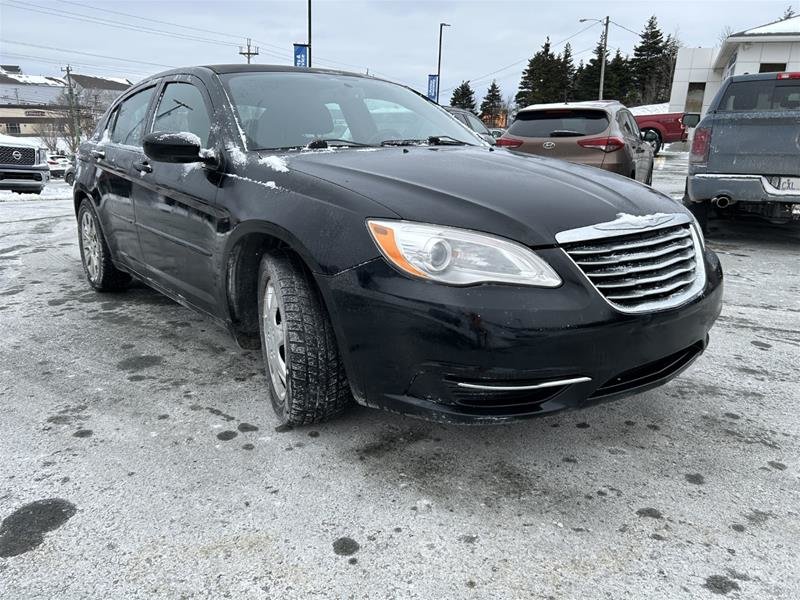 2014 Chrysler 200 LX