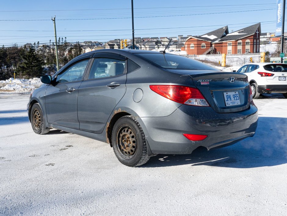 2013 Hyundai Accent GL