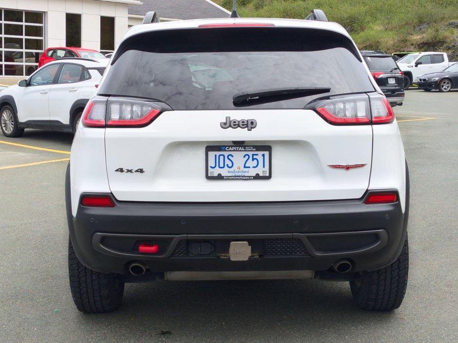 2022 Jeep Cherokee Trailhawk