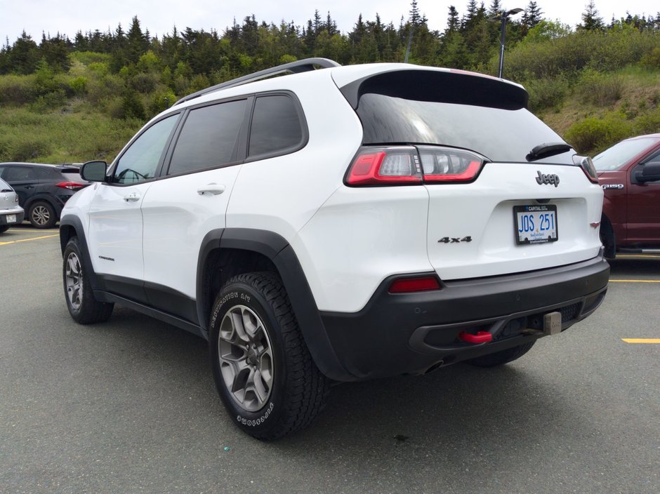 2022 Jeep Cherokee Trailhawk