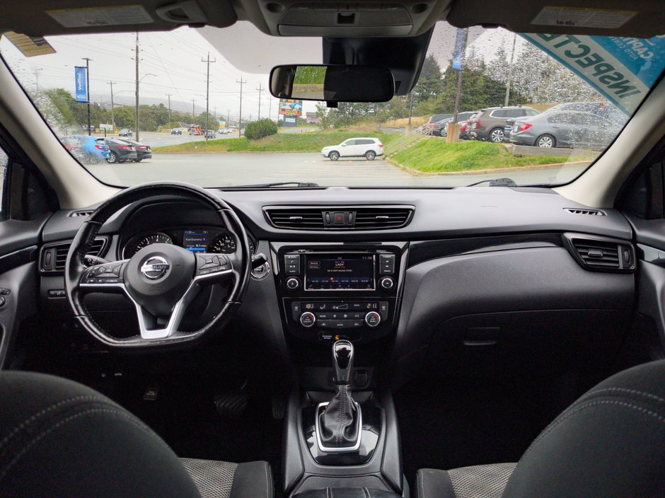 2020 Nissan Qashqai S