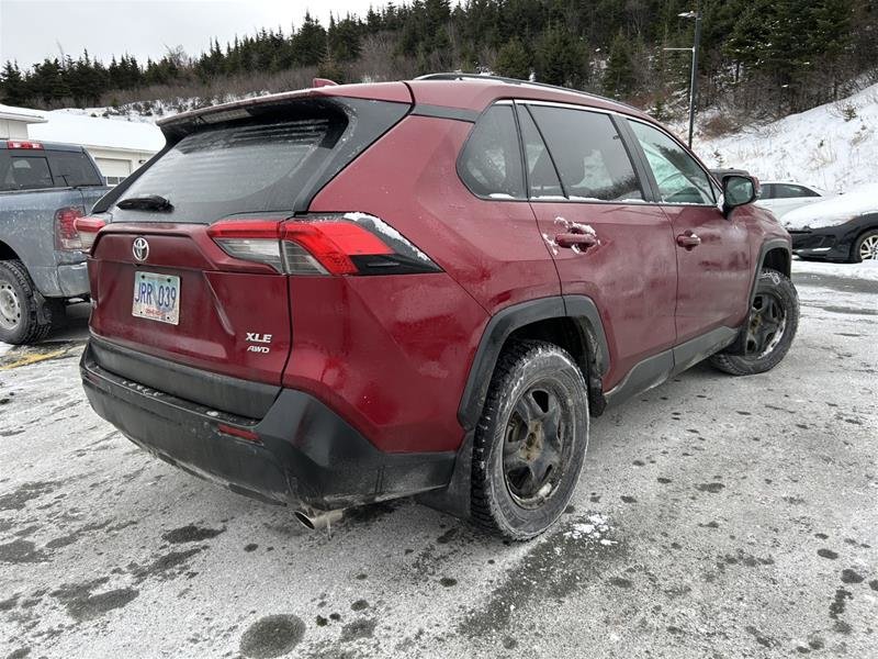 2022 Toyota RAV4 XLE