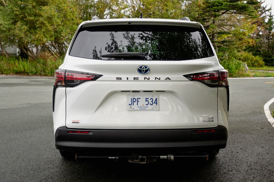 2022 Toyota Sienna LE