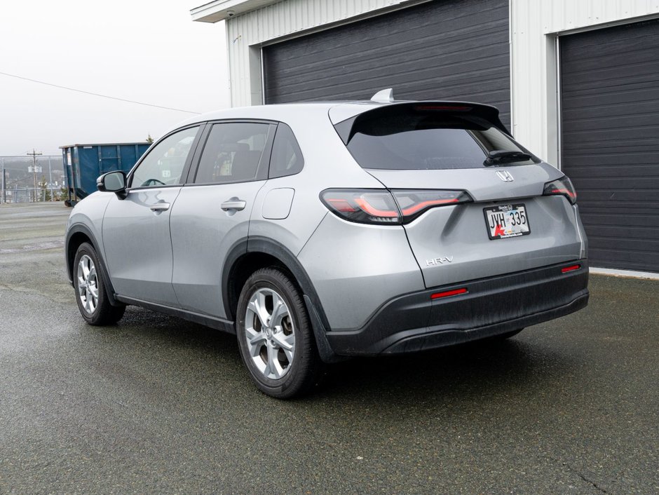 2025 Honda HR-V LX