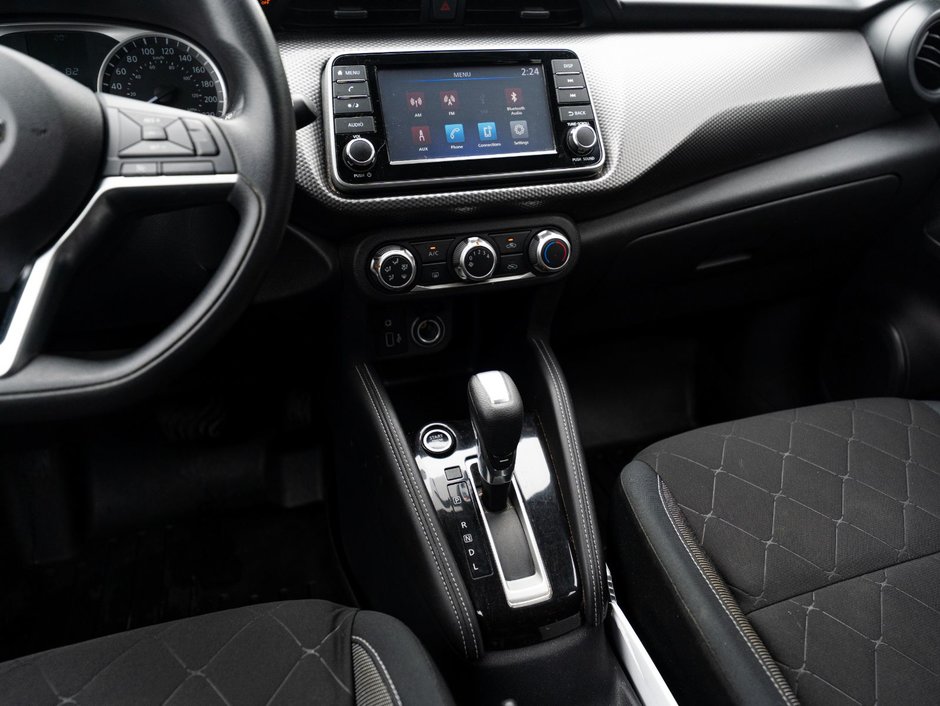 2019 Nissan Kicks S