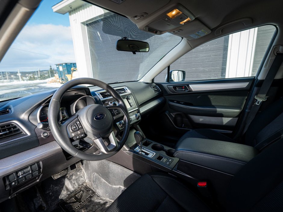 2017 Subaru Outback 2.5i at