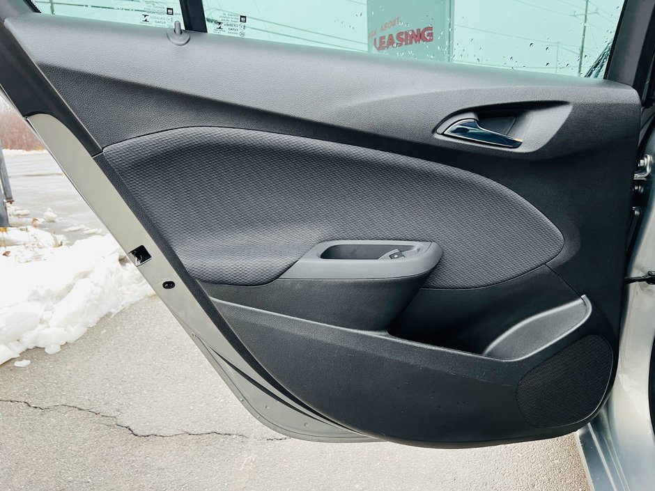 Chevrolet Cruze LT 2017-31