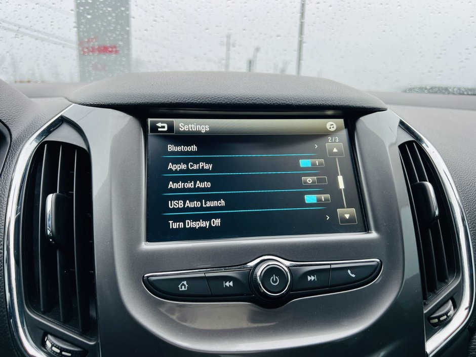 Chevrolet Cruze LT 2017-24