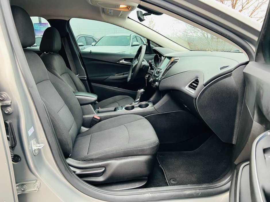 Chevrolet Cruze LT 2017-8