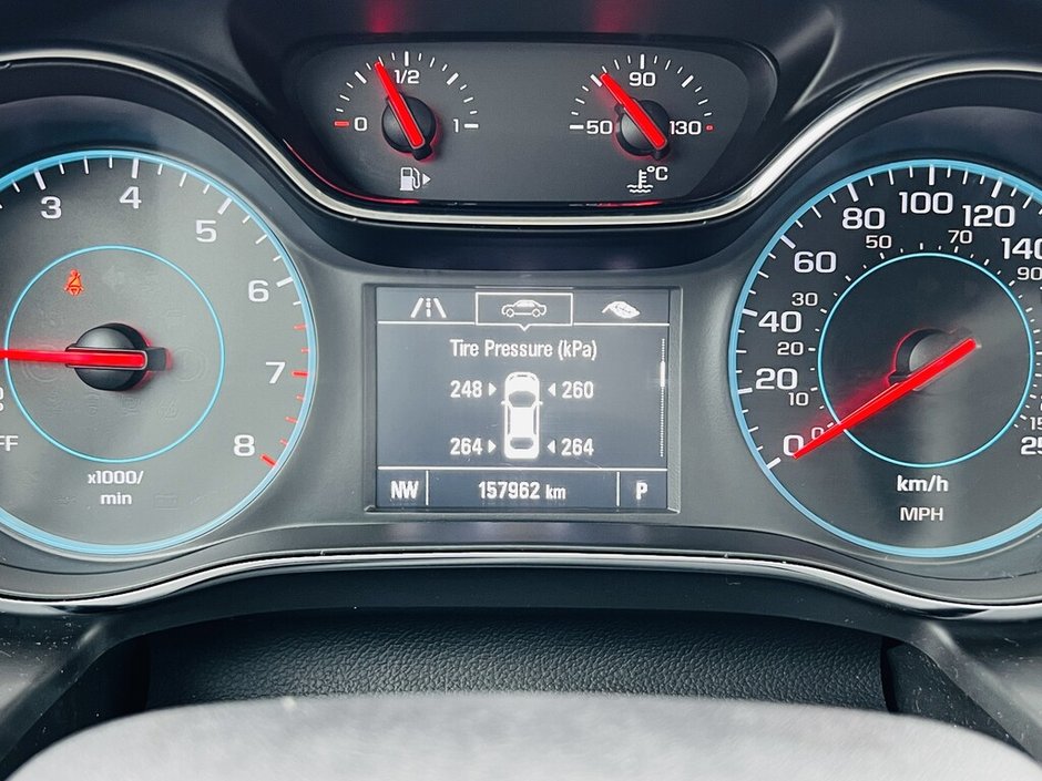 2018 Chevrolet Cruze LT Turbo-14