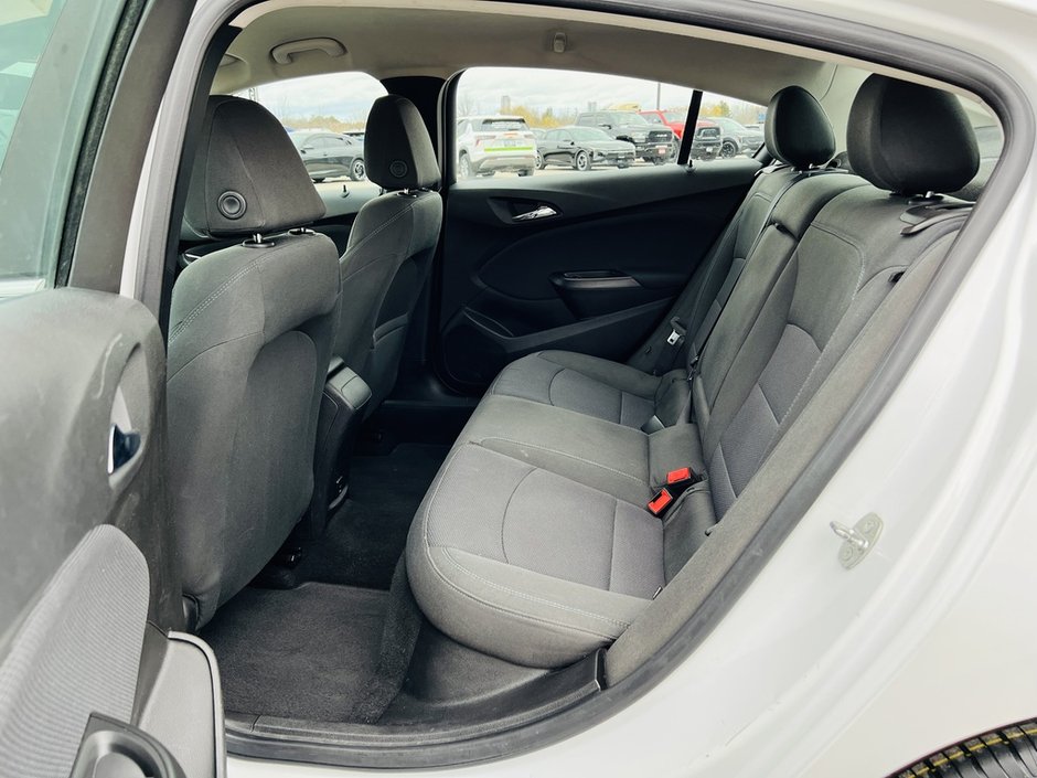 2018 Chevrolet Cruze LT Turbo-27