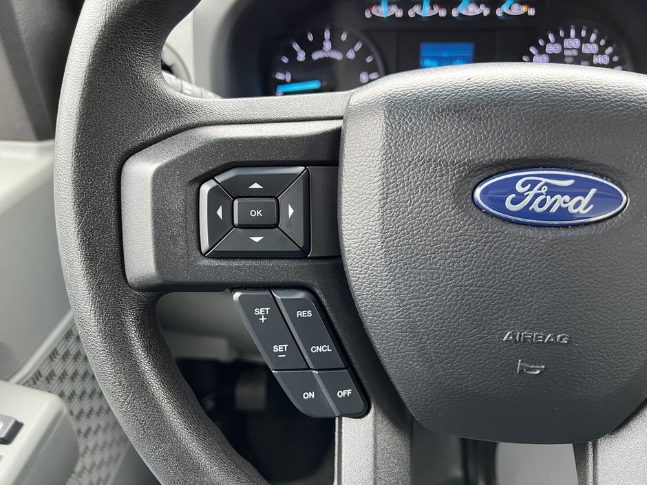 2023 Ford E-Series Cutaway-14