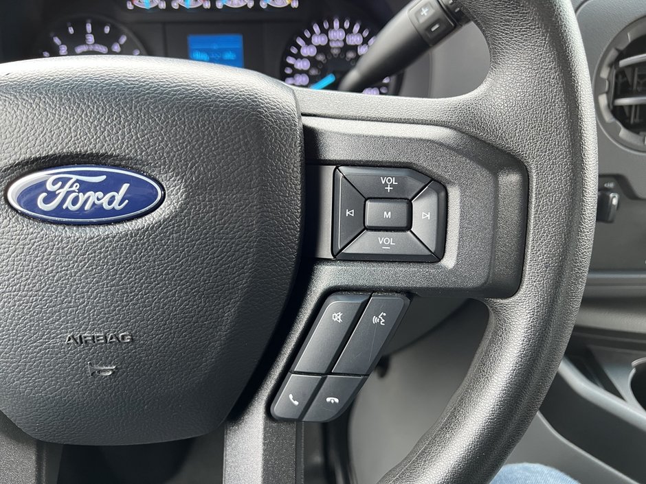 2023 Ford E-Series Cutaway-18