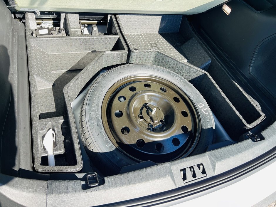 2024 Ford Edge Titanium-44