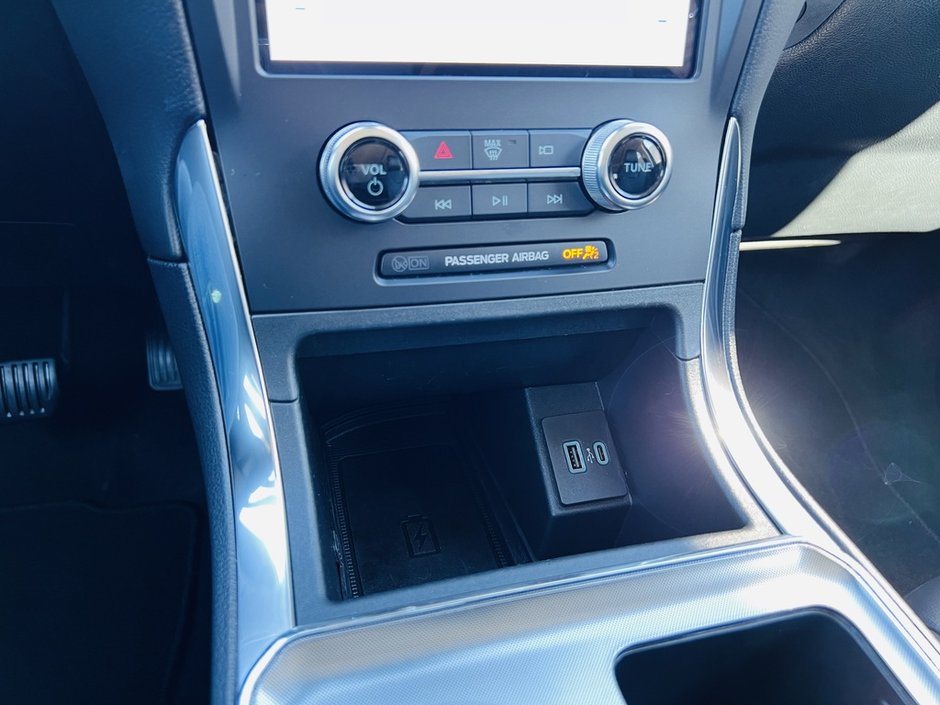 2024 Ford Edge Titanium-30