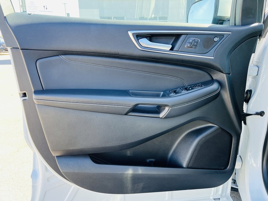 2024 Ford Edge Titanium-6