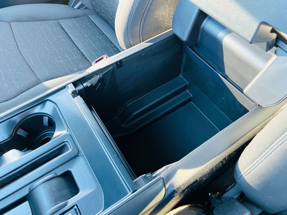 Ford F-150 XLT 2024-49