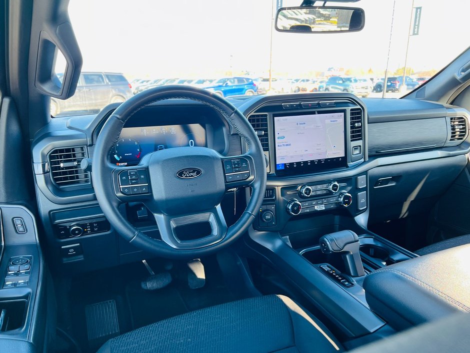 Ford F-150 XLT 2024-13