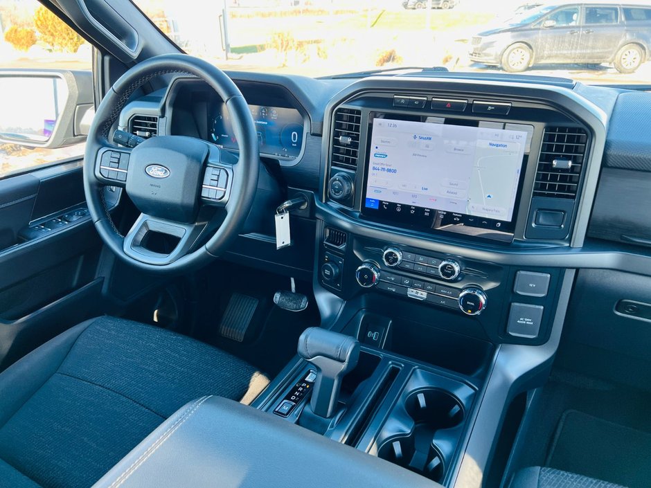 Ford F-150 XLT 2024-29