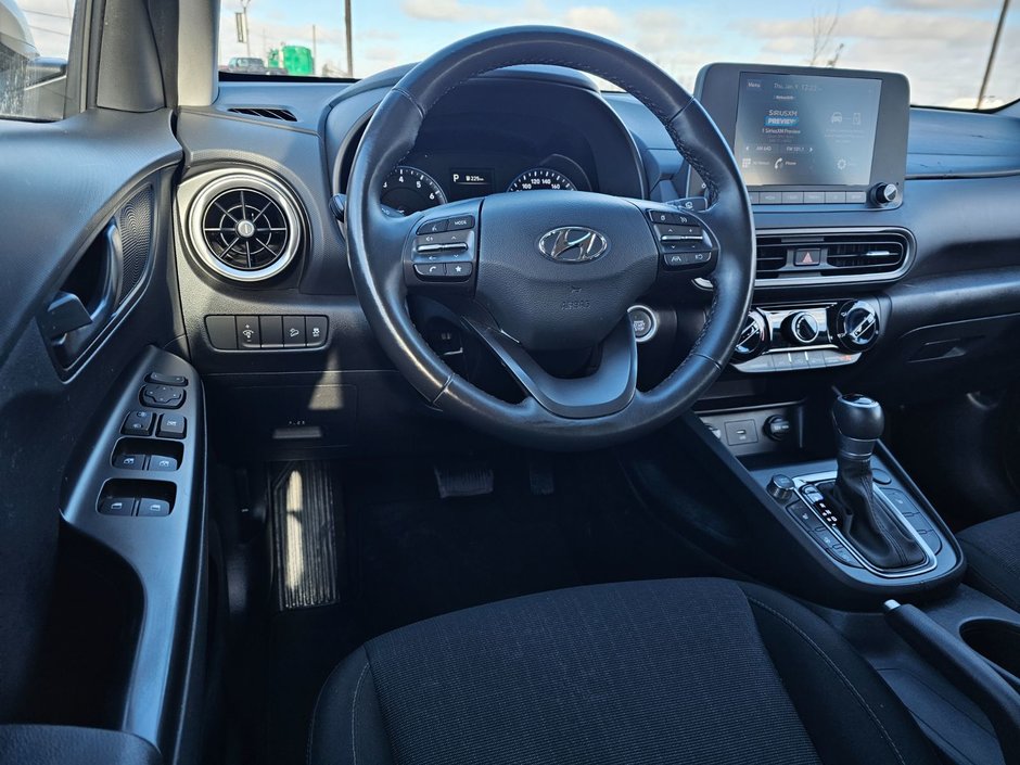 Hyundai Kona Preferred 2023-10