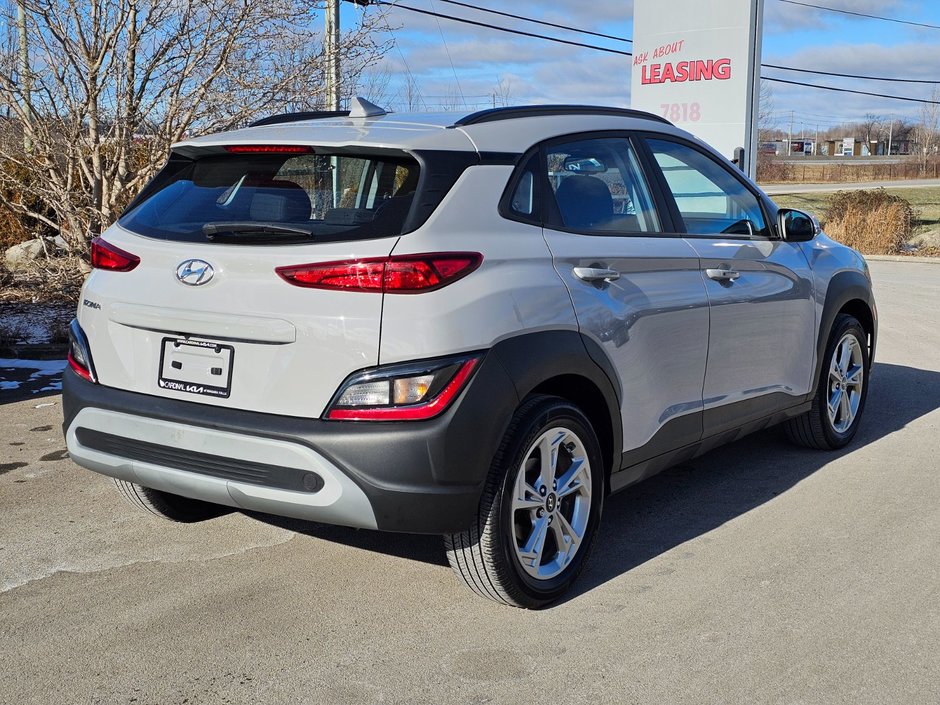 Hyundai Kona Preferred 2023-2