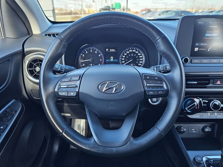 Hyundai Kona Preferred 2023-12