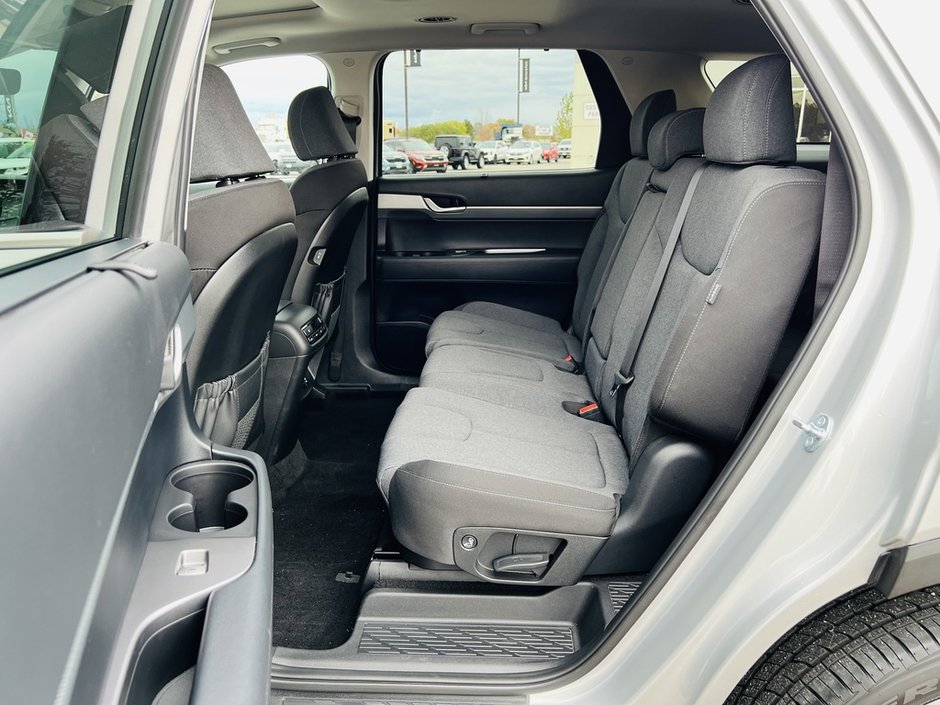 2023 Hyundai Palisade Preferred AWD-59
