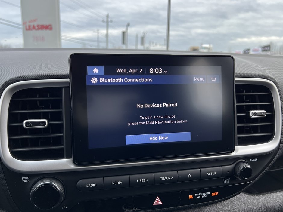 2023 Hyundai Venue Essential-26
