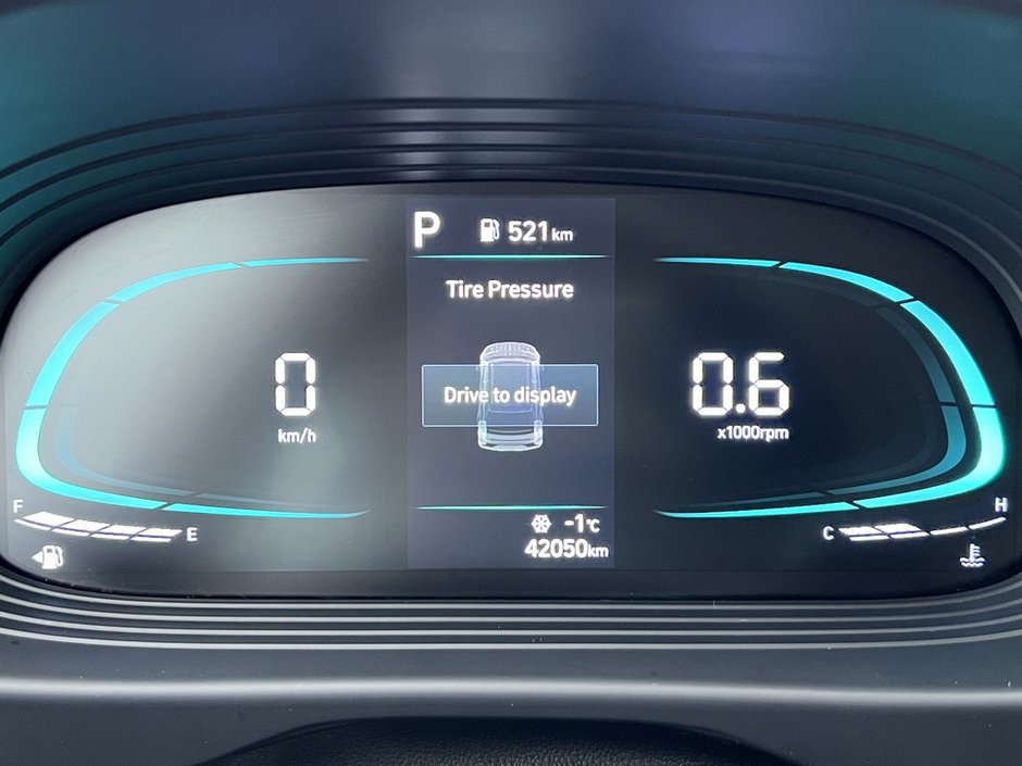 2023 Hyundai Venue Essential-19