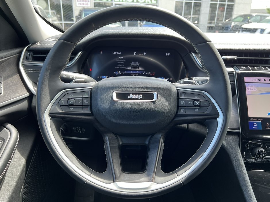 2023 Jeep Grand Cherokee Limited 4X4-13