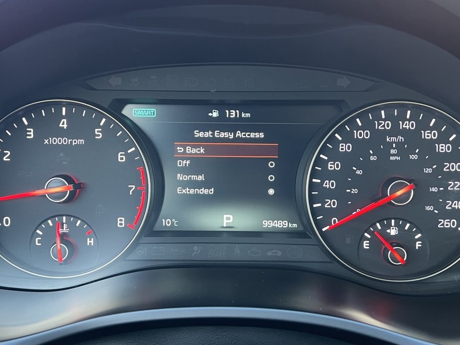 2018 Kia Cadenza Premium-23
