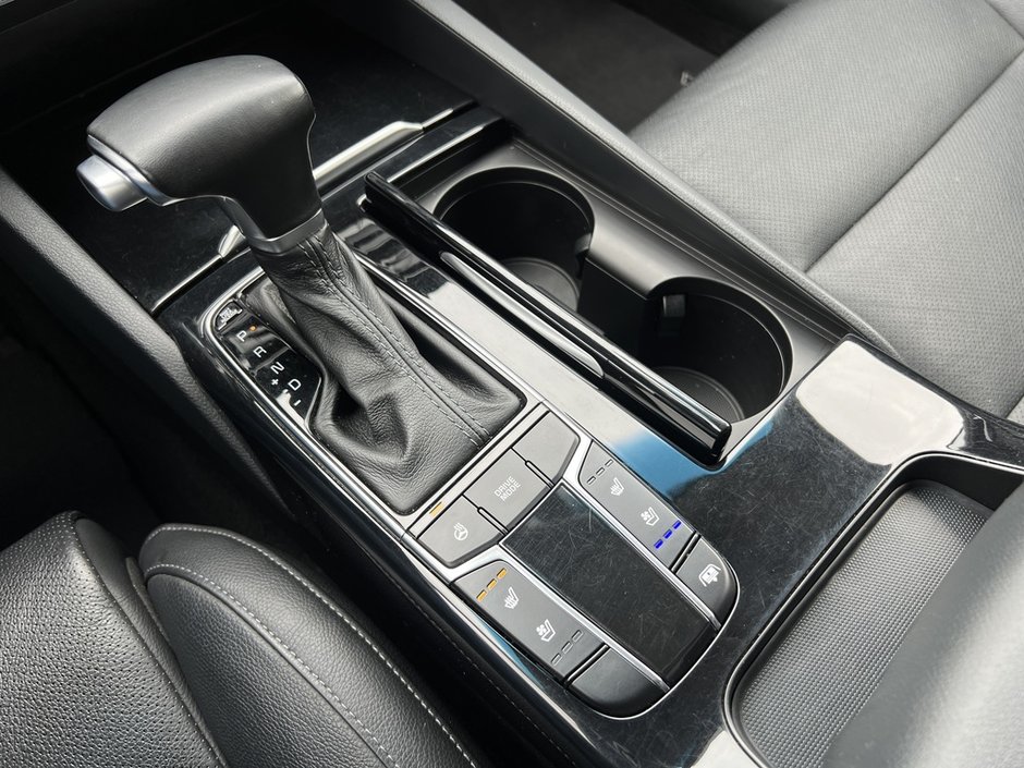 2018 Kia Cadenza Premium-39