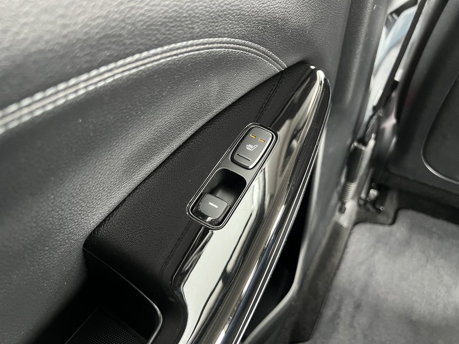 2018 Kia Cadenza Premium-48