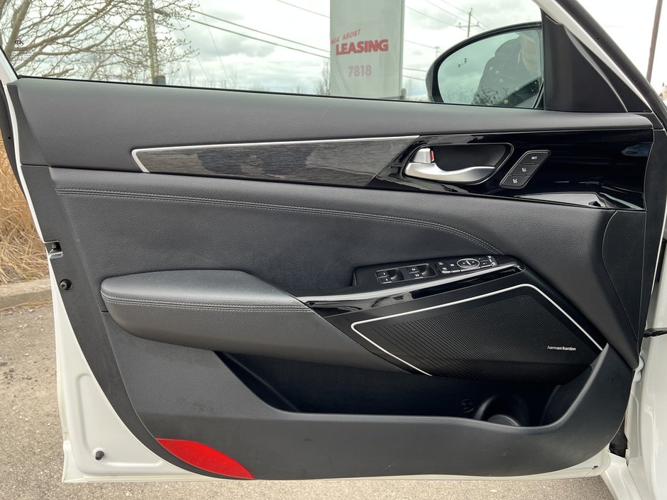 2018 Kia Cadenza Premium-6