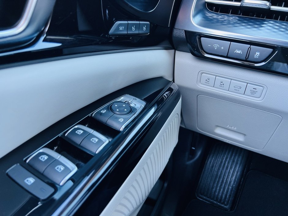 2022 Kia Carnival SX-10