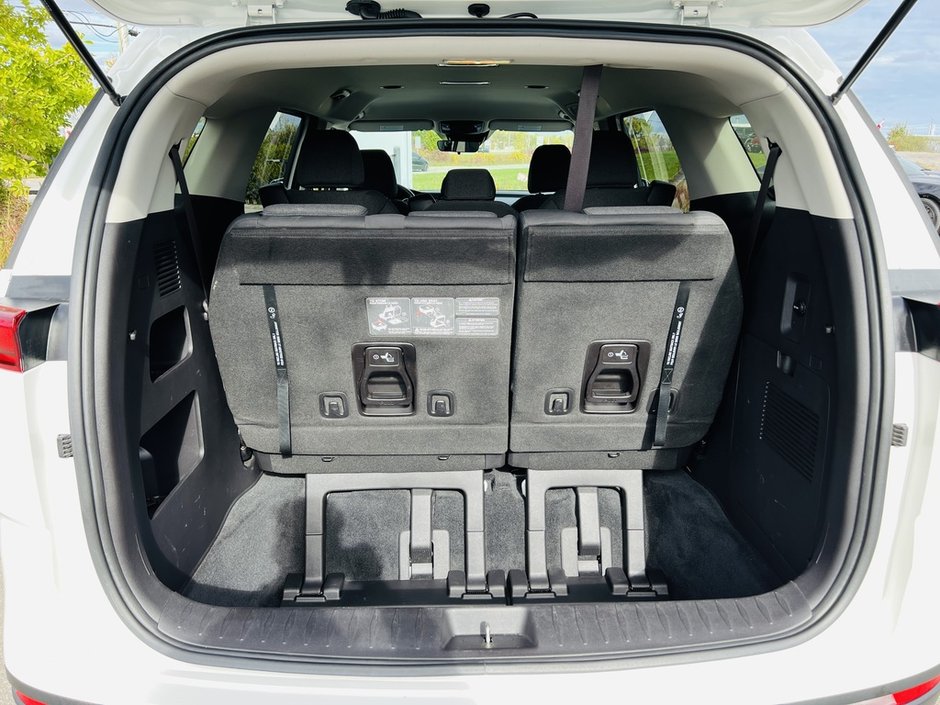 2022 Kia Carnival LX 3.5L-45