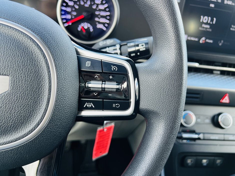 2022 Kia Carnival LX 3.5L-26