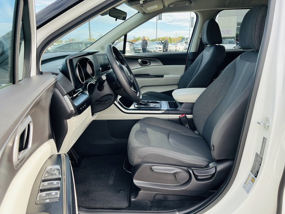 2022 Kia Carnival LX 3.5L-7