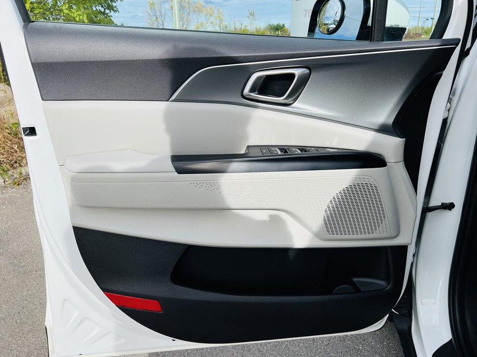 2022 Kia Carnival LX 3.5L-6