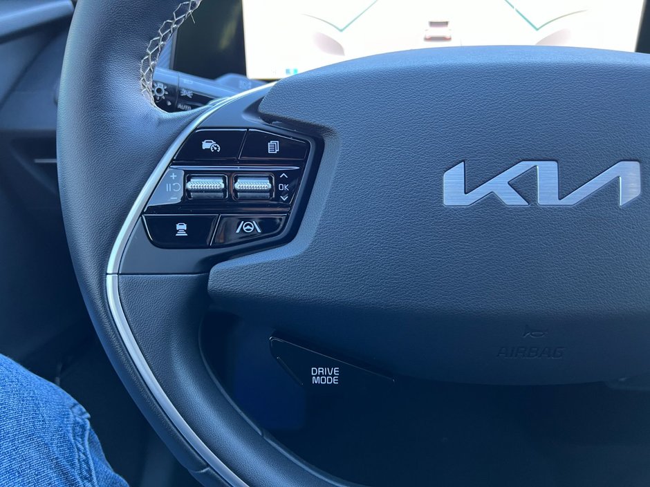 2022 Kia EV6 Long Range AWD w/ GT-Line Package II-14