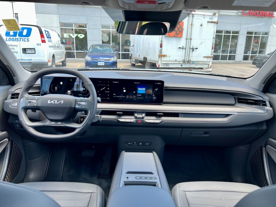 2026 Kia EV9 Land AWD w/ Plus Package-12