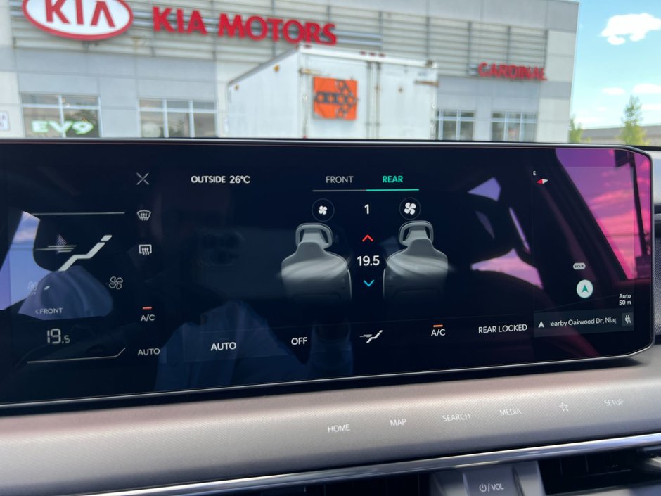 2026 Kia EV9 Land AWD w/ Plus Package-37