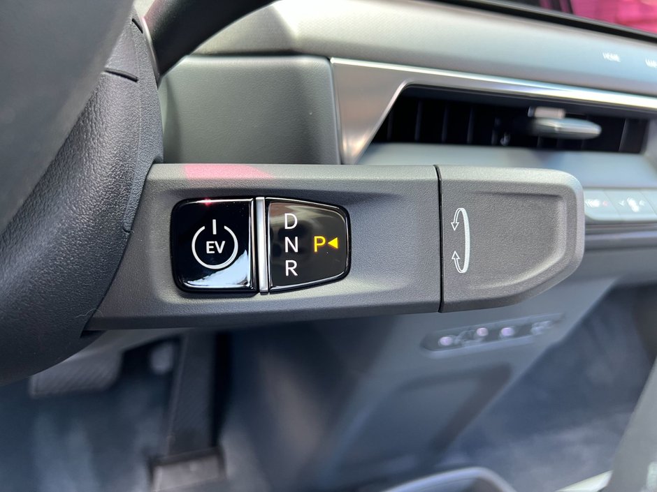 2026 Kia EV9 Land AWD w/ Plus Package-33