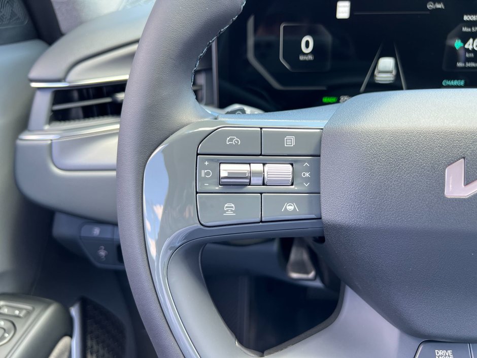 2026 Kia EV9 Land AWD w/ Plus Package-16