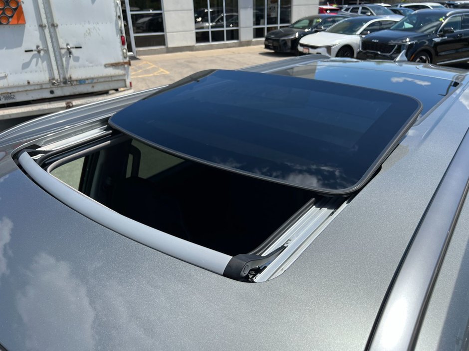 2026 Kia EV9 Land AWD w/ Plus Package-77