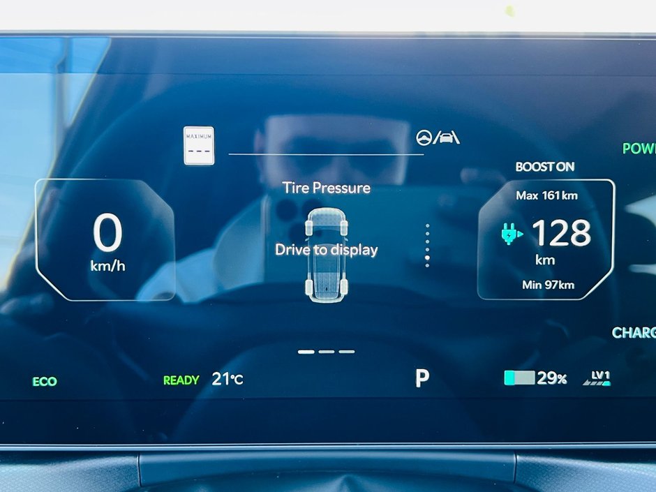 2026 Kia EV9 Land AWD w/ Premium Package-28